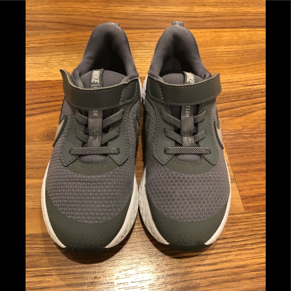 Nike revolution sneakers for little boys